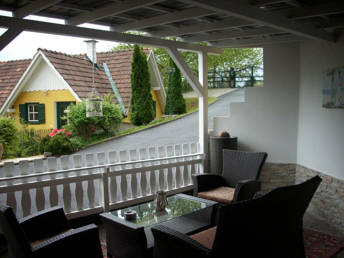 Gaestehaus Maxltoni Kitzeck im Sausal Bagian luar foto
